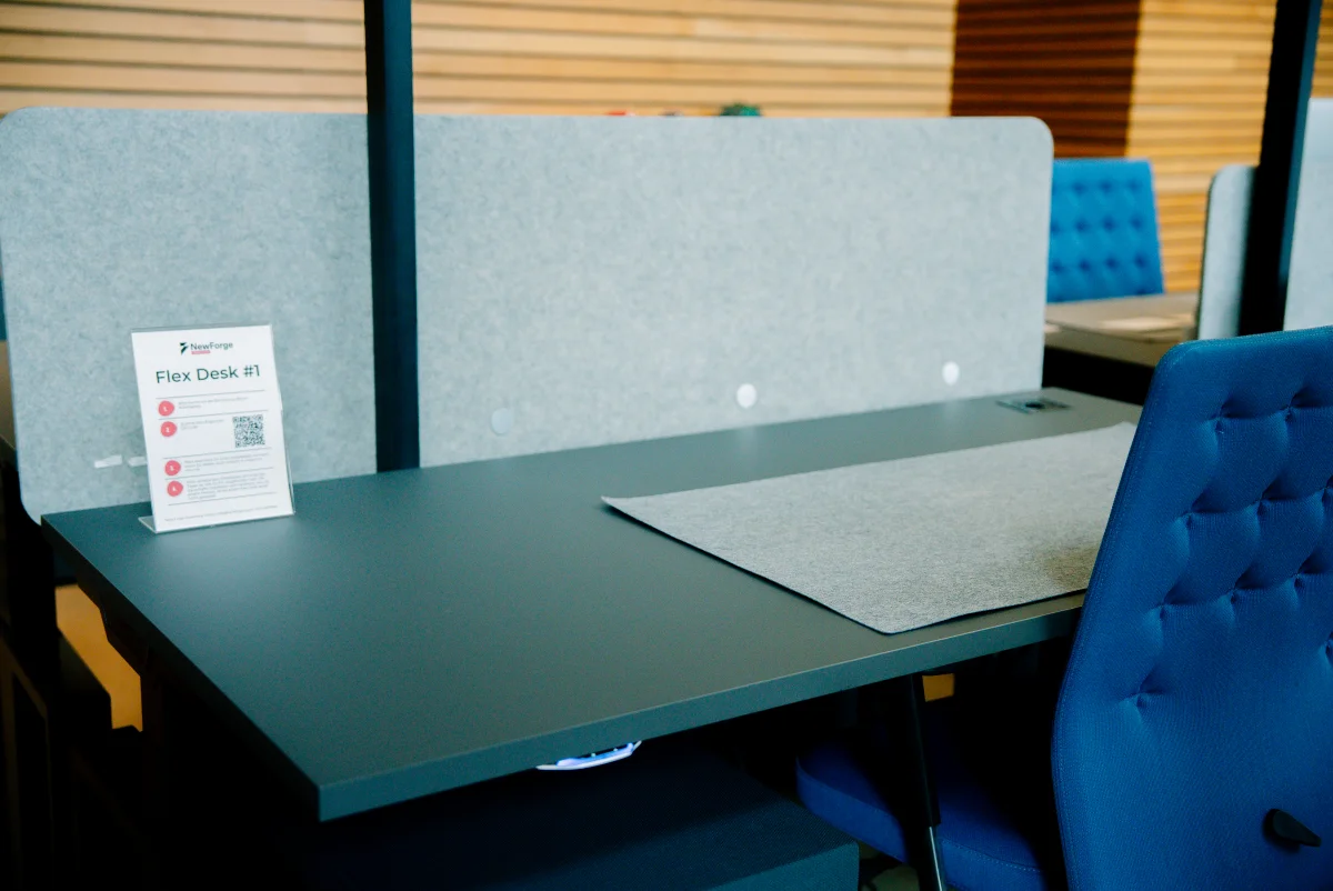 Flex Desk